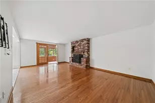 1800 Taper Dr, Pittsburgh, PA 15241 - Photo 9