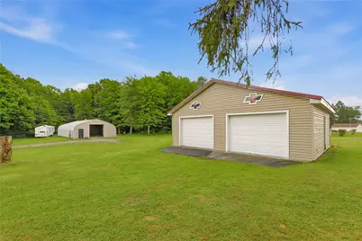 118 Indian Creek Valley Rd, Springfield Township, PA 15469 - Photo 3
