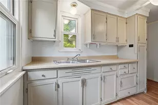 5163 Baptist Rd, Pittsburgh, PA 15236 - Photo 9