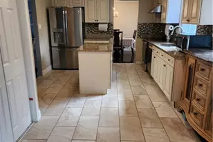 1376 Pheasant Cir, Pittsburgh, PA 15241 - Photo 3