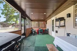 954 Ellen Dr, Pittsburgh, PA 15227 - Photo 15