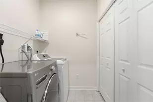 812 Curtman Ct, Pittsburgh, PA 15068 - Photo 23