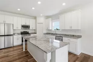 812 Curtman Ct, Pittsburgh, PA 15068 - Photo 9