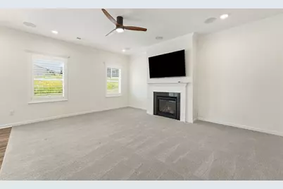 812 Curtman Ct, Pittsburgh, PA 15068 - Photo 9