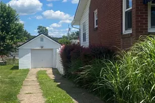 108 Federal St, Fayette City, PA 15473 - Photo 3