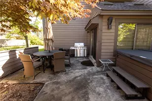 E-2 Sunridge Dr, Seven Springs, PA 15622 - Photo 3