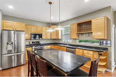1712 Dawn Drive, Pittsburgh, PA 15143 - Photo 9