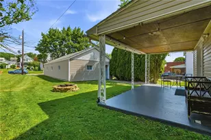408 Wampum Ave, Ellwood City, PA 16117 - Photo 27