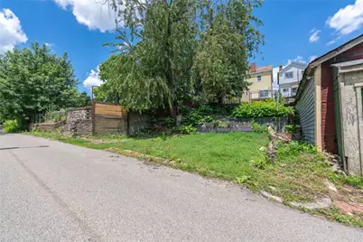 826 Eureka St, Pittsburgh, PA 15210 - Photo 31
