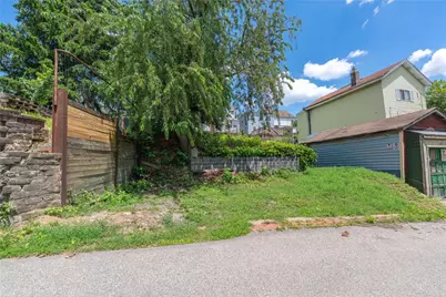 826 Eureka St, Pittsburgh, PA 15210 - Photo 31
