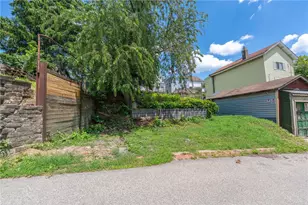 826 Eureka St, Pittsburgh, PA 15210 - Photo 31