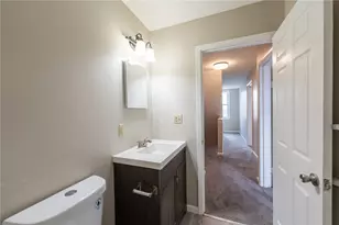 826 Eureka St, Pittsburgh, PA 15210 - Photo 15