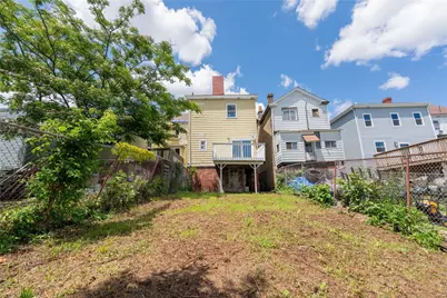 826 Eureka St, Pittsburgh, PA 15210 - Photo 29