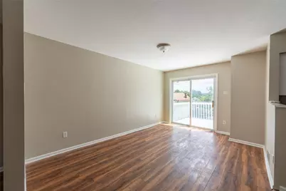 826 Eureka St, Pittsburgh, PA 15210 - Photo 7