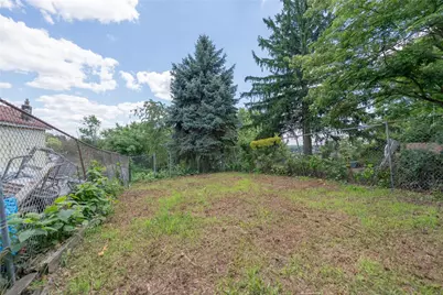 826 Eureka St, Pittsburgh, PA 15210 - Photo 29