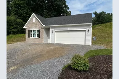 103 Deana Dr, Robinson Twp, PA 15136 - Photo 1
