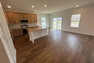 103 Deana Dr, Robinson Twp, PA 15136 - Photo 11