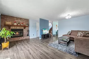 5131 Daube Dr, Pittsburgh, PA 15236 - Photo 5