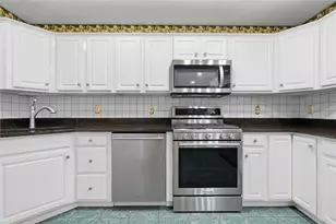 6419 Jefferson Pointe Cir, Jefferson Hills, PA 15025 - Photo 17
