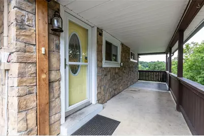 996 N.Bluff Drive, New Kensington, PA 15068 - Photo 5