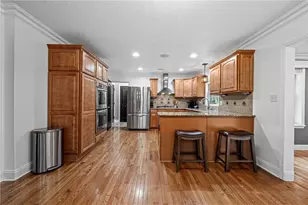 305 Daniela Dr, Allegheny Township, PA 15068 - Photo 9