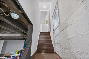 5735 Pocusset St, Pittsburgh, PA 15217 - Photo 37