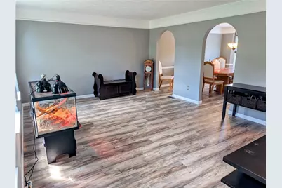 570 Peregrine Dr, North Huntingdon, PA 15642 - Photo 11
