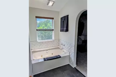 570 Peregrine Dr, North Huntingdon, PA 15642 - Photo 23