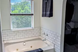 570 Peregrine Dr, North Huntingdon, PA 15642 - Photo 23
