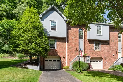 162 Old English Rd, Ross Twp, PA 15237 - Photo 1