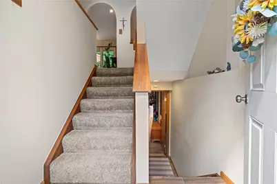 162 Old English Rd, Ross Twp, PA 15237 - Photo 3