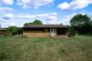 115 Bluegrass Dr, Twp of But SW, PA 16001 - Photo 31