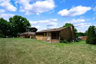 115 Bluegrass Dr, Twp of But SW, PA 16001 - Photo 33