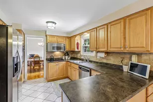 1021 Balmoral Dr, Pittsburgh, PA 15237 - Photo 11