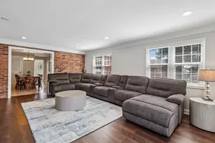1021 Balmoral Dr, Pittsburgh, PA 15237 - Photo 15