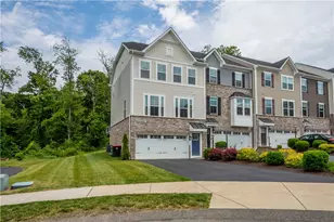 160 Cole Dr, Robinson Twp, PA 15136 - Photo 1