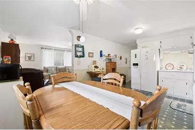 139 E Owens Ave, Derry Boro, PA 15627 - Photo 7