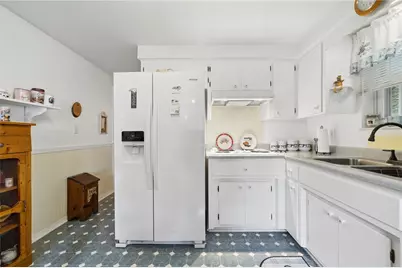 139 E Owens Ave, Derry Boro, PA 15627 - Photo 9