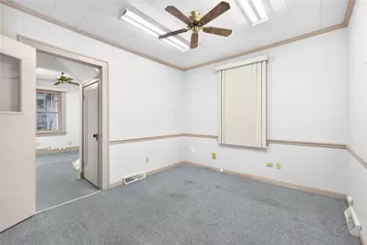 5310 Park Ave, Bethel Park, PA 15102 - Photo 9