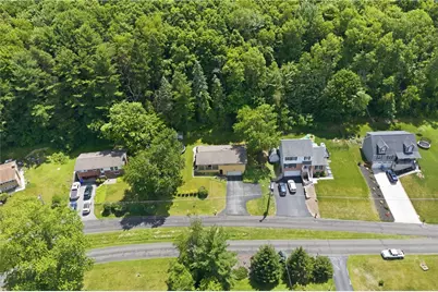 148 Dwellington Drive, Middlesex Township, PA 16059 - Photo 5