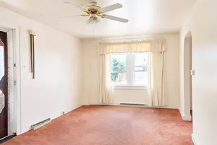 913 Hancock Ave, Vandergrift, PA 15690 - Photo 3