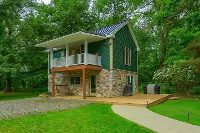 482 Shadyrest Rd, Franklin Township, PA 16117 - Photo 1