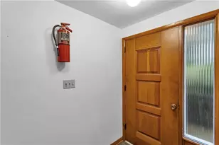 616 Woodburn Ln, Hempfield Township, PA 15601 - Photo 7