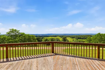 266 Walkabout Rd, Lincoln Township, PA 15501 - Photo 9