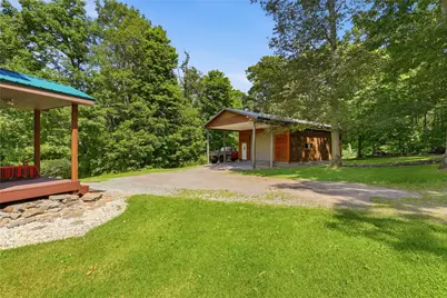 266 Walkabout Rd, Lincoln Township, PA 15501 - Photo 5
