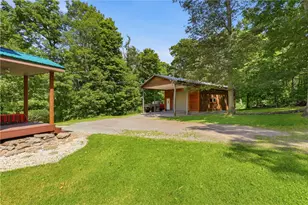 266 Walkabout Rd, Lincoln Township, PA 15501 - Photo 5
