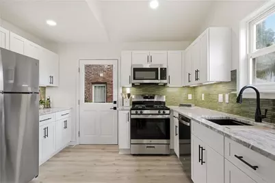 1709 Buena Vista St, Pittsburgh, PA 15212 - Photo 13