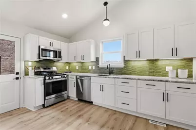 1709 Buena Vista St, Pittsburgh, PA 15212 - Photo 11