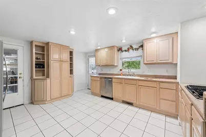 1760 Morris Ave, North Huntingdon, PA 15642 - Photo 3
