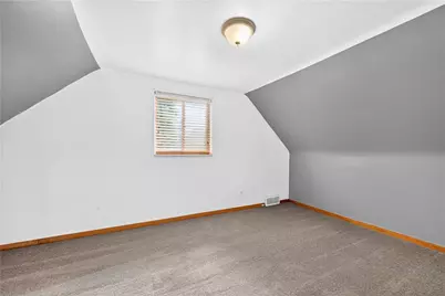 297 Patterson Ave, Bridgeville, PA 15017 - Photo 27
